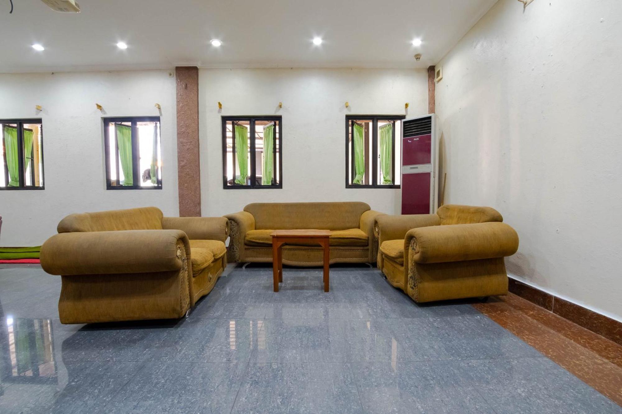 Nusa Indah Syariah Hotel Bandara By Abdihome Tangerang Extérieur photo